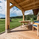Naturchalet Höflehner - Charming Hideaway&summercard Apartment Ramsau am Dachstein