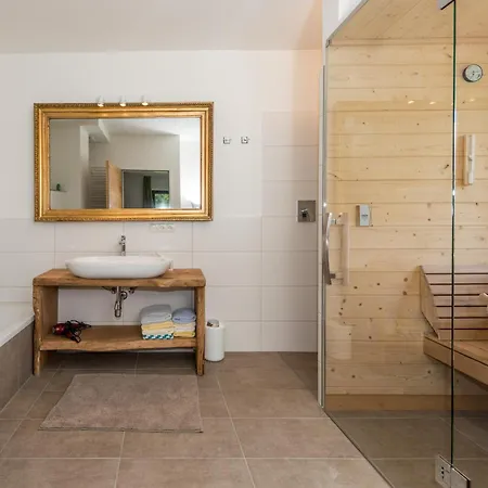 Naturchalet Hoeflehner - Heimgefuehl & Ruhelage An Loipe & Wanderweg Апартаменты *