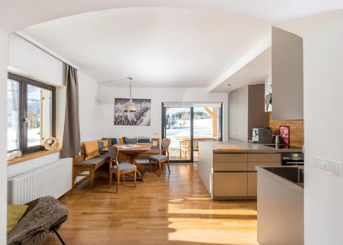 Апартаменти Naturchalet Hoeflehner - Heimgefuehl & Ruhelage An Loipe & Wanderweg Рамзау-ам-Дахштайн